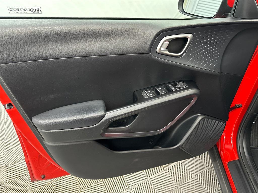 used 2021 Kia Soul car, priced at $10,932