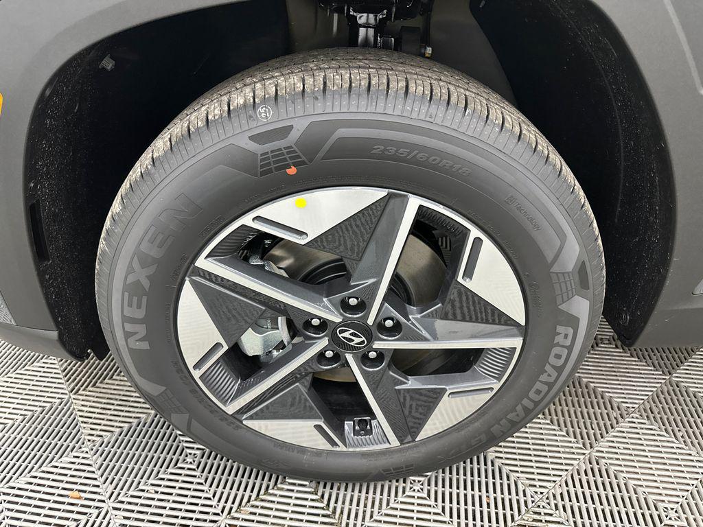 new 2026 Hyundai TUCSON Hybrid car, priced at $33,591
