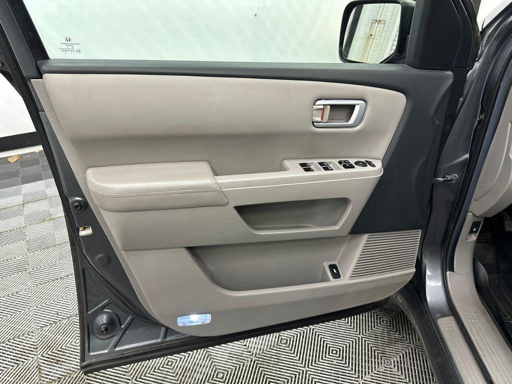 used 2013 Honda Pilot car, priced at $9,313