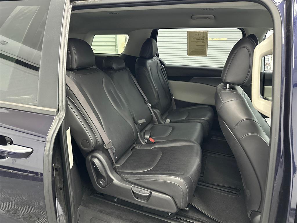 used 2024 Kia Carnival car, priced at $27,991