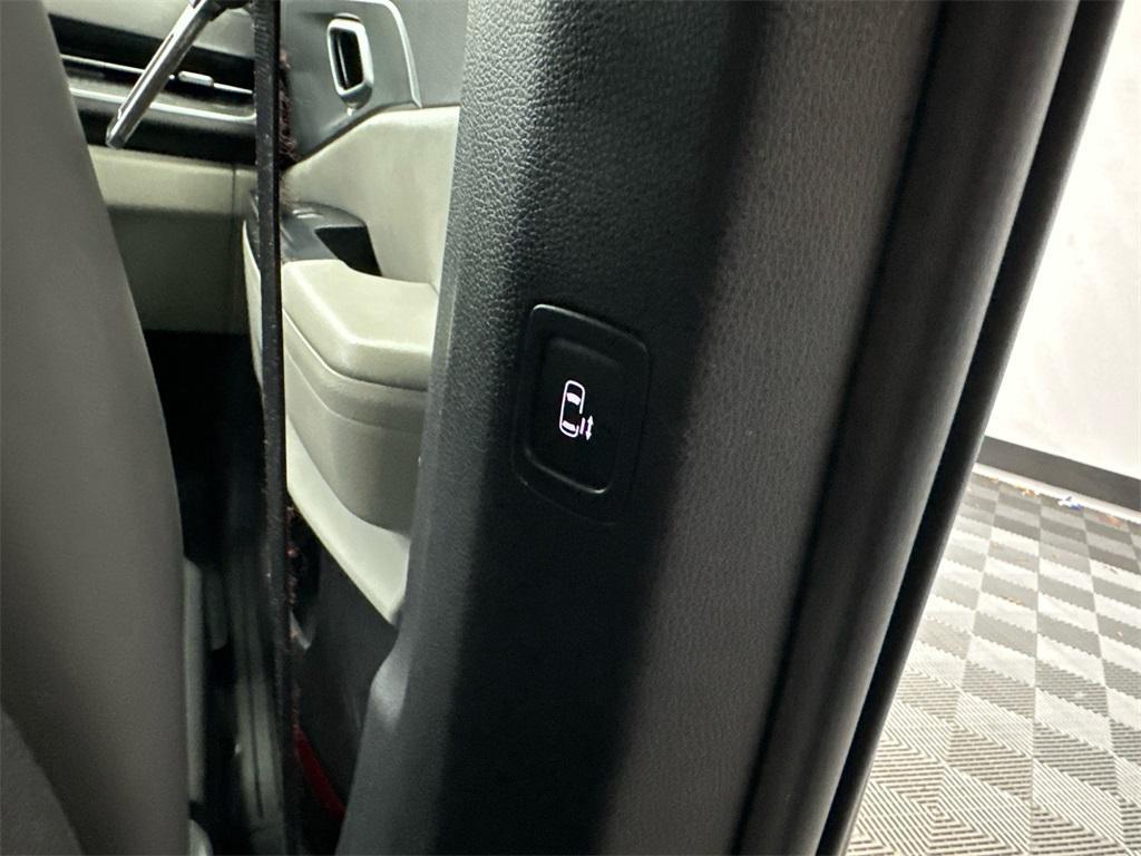 used 2024 Kia Carnival car, priced at $27,991