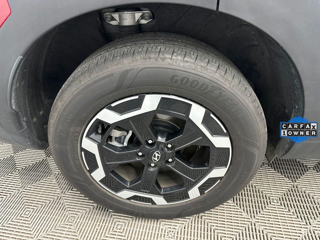 used 2024 Hyundai Santa Fe car, priced at $27,900