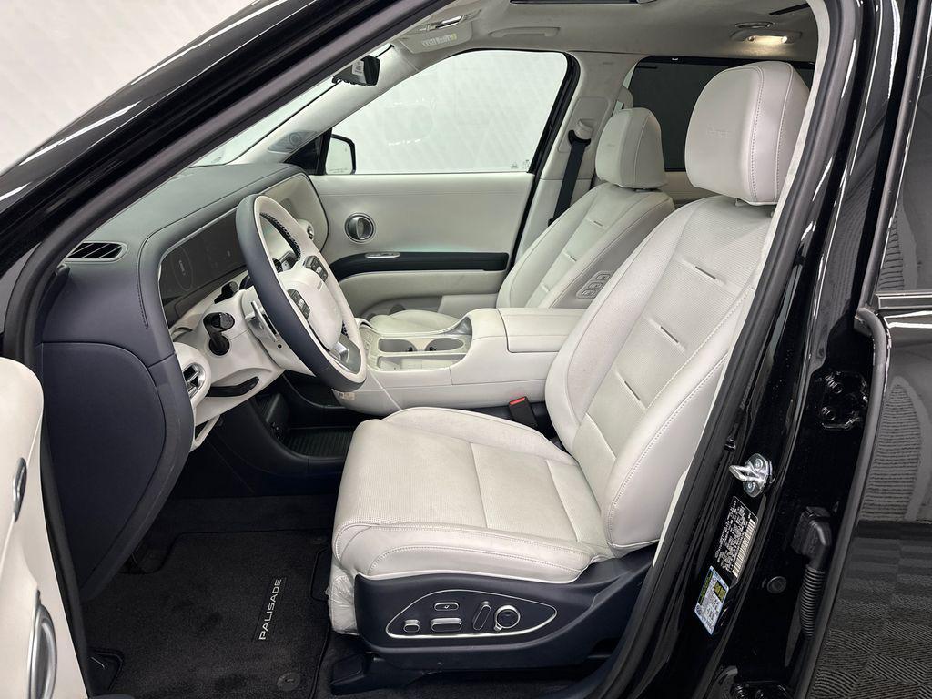 used 2026 Hyundai Palisade Hybrid car, priced at $57,497