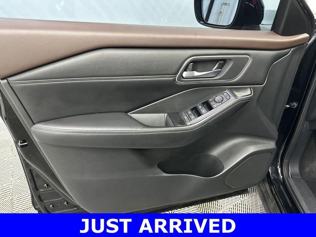 used 2021 Nissan Rogue car, priced at $19,291