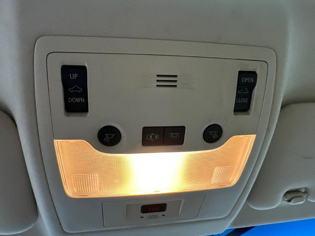Lexus ES view 31