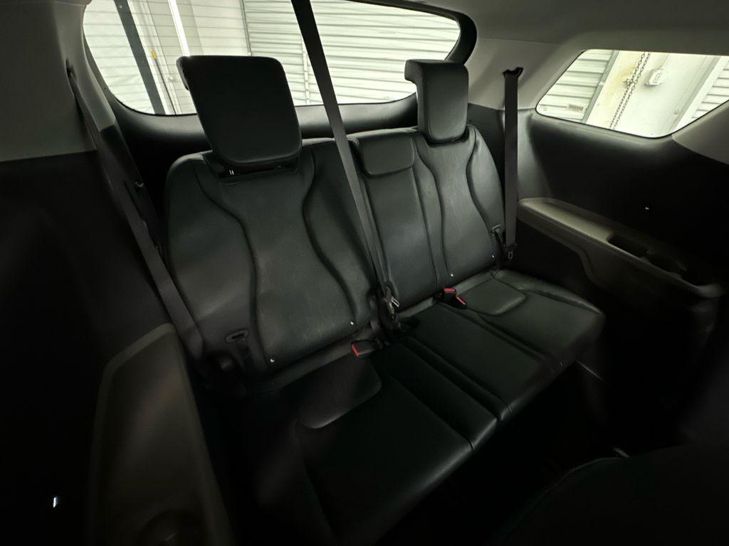 used 2025 Kia Carnival car, priced at $33,652