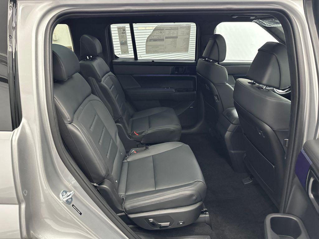 new 2026 Hyundai SANTA FE HEV car, priced at $45,603