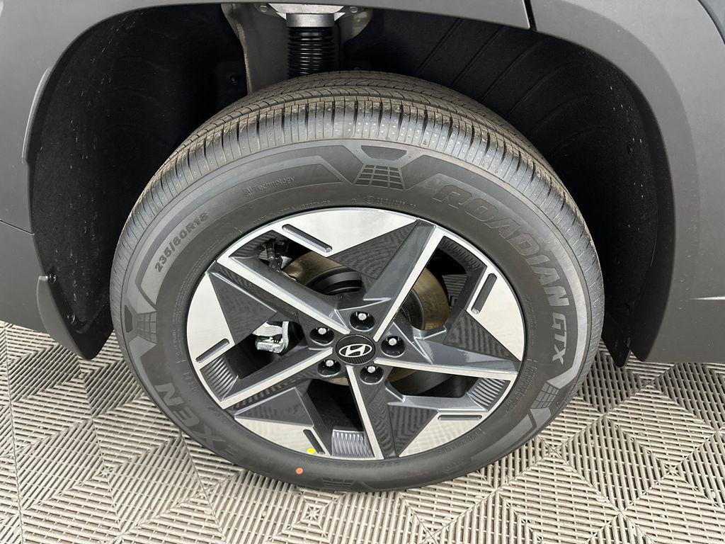 new 2026 Hyundai TUCSON Hybrid car, priced at $33,591