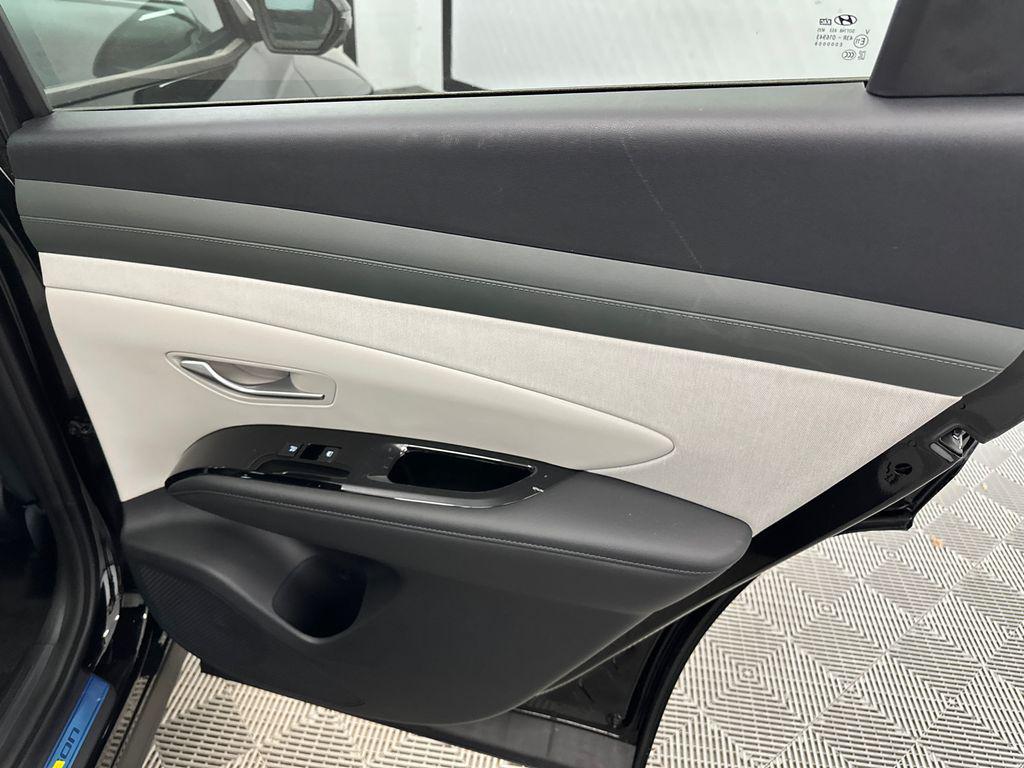 new 2026 Hyundai TUCSON Hybrid car, priced at $40,660