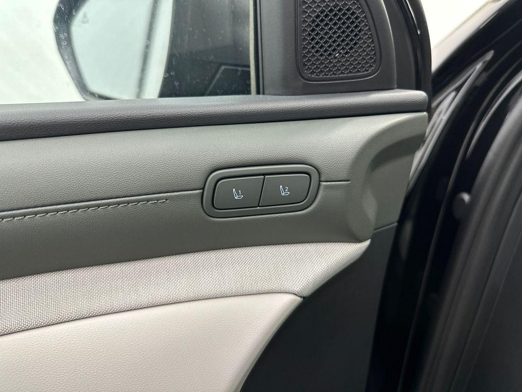 new 2026 Hyundai TUCSON Hybrid car, priced at $40,660