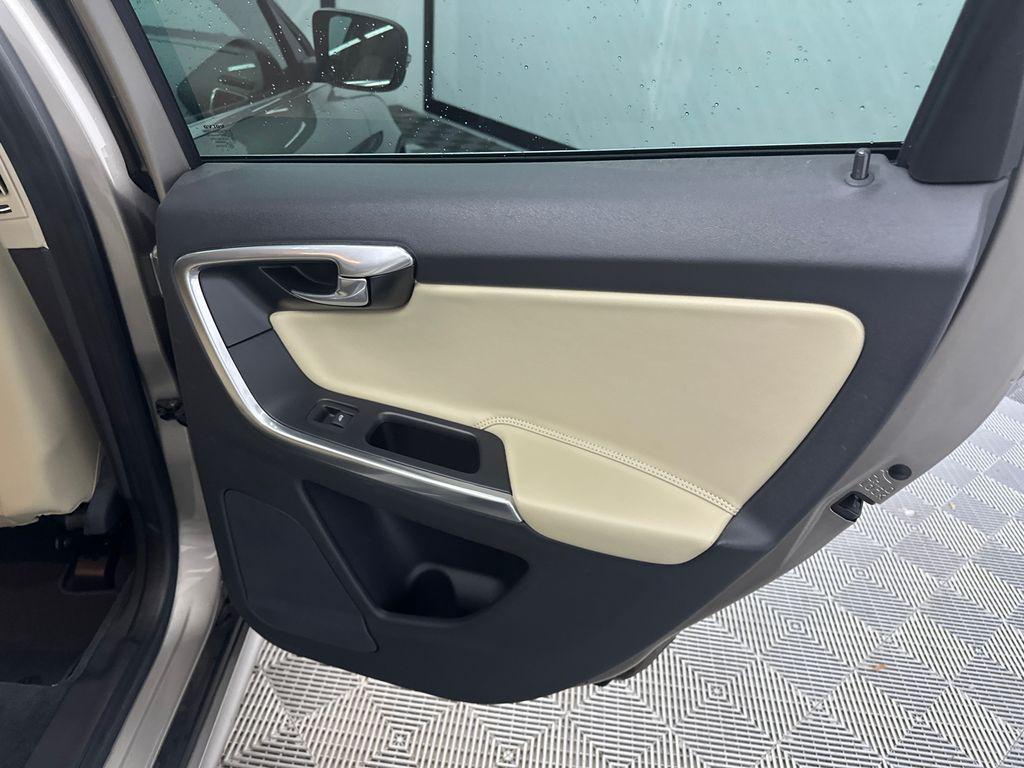 used 2016 Volvo XC60 car, priced at $13,990