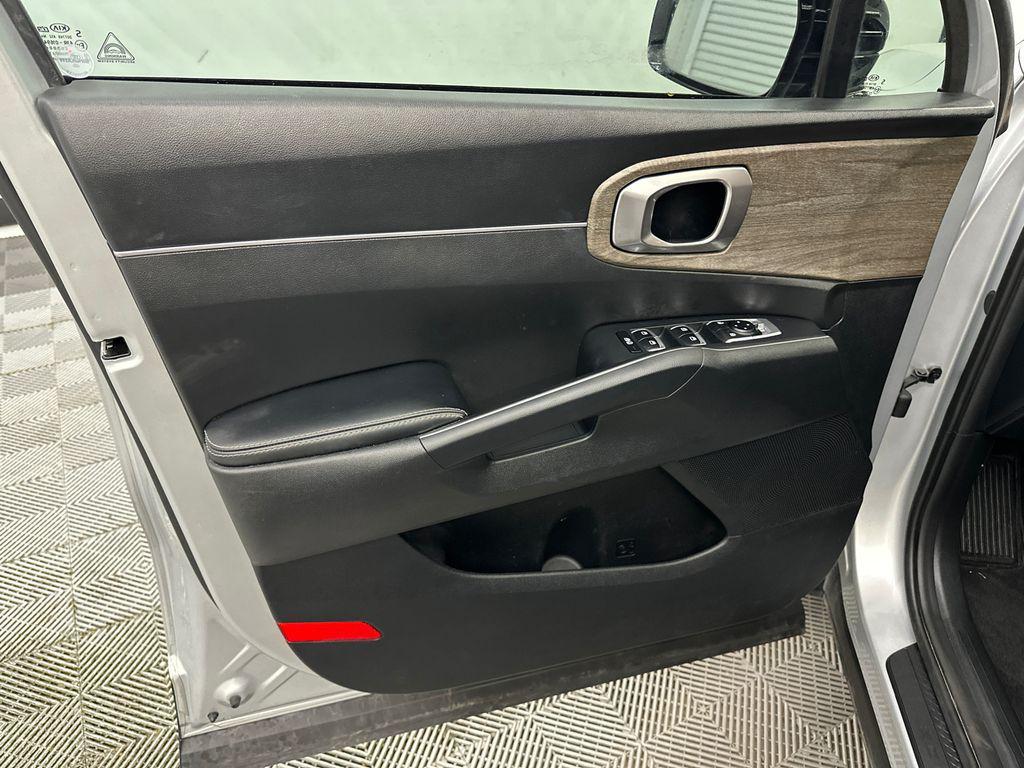 used 2021 Kia Sorento car, priced at $20,851