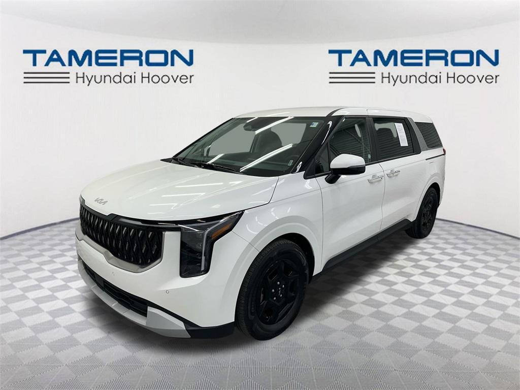 used 2025 Kia Carnival car, priced at $33,695