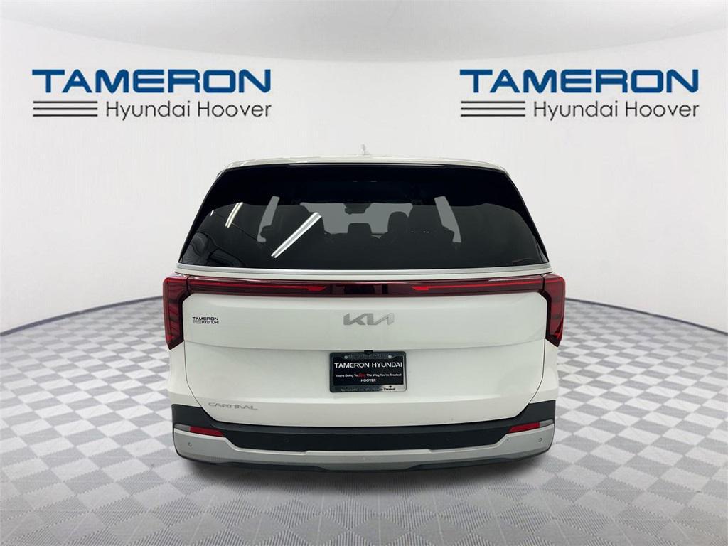 used 2025 Kia Carnival car, priced at $33,695