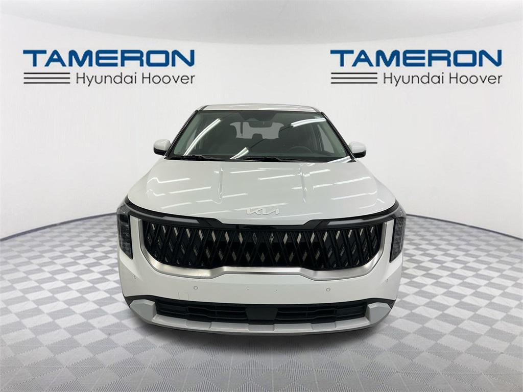 used 2025 Kia Carnival car, priced at $33,695