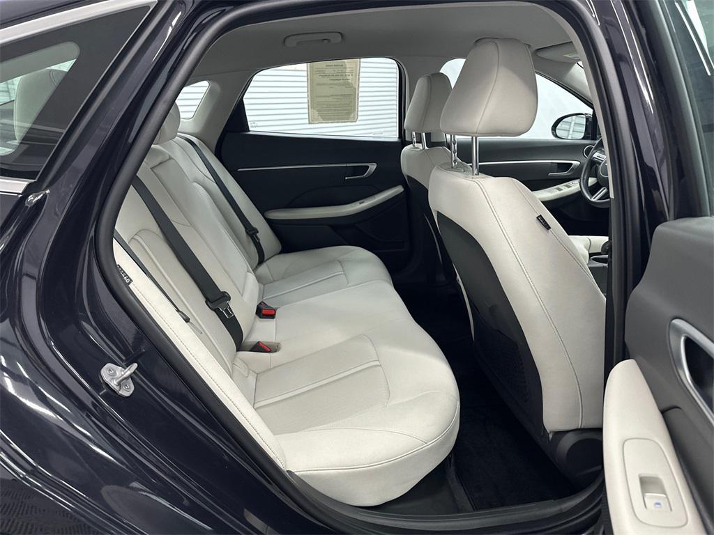 used 2025 Hyundai Sonata Hybrid car, priced at $25,385