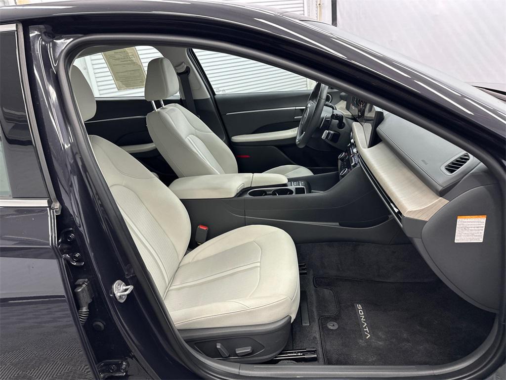 used 2025 Hyundai Sonata Hybrid car, priced at $25,385