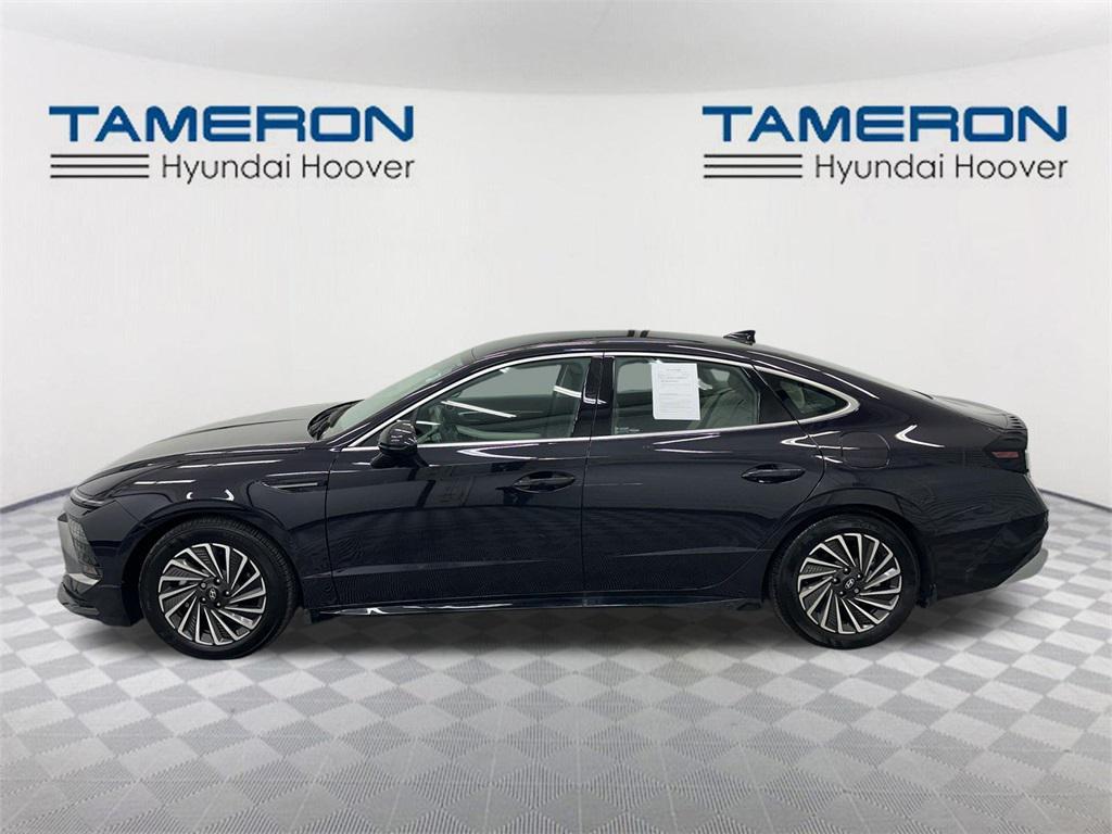 used 2025 Hyundai Sonata Hybrid car, priced at $25,385