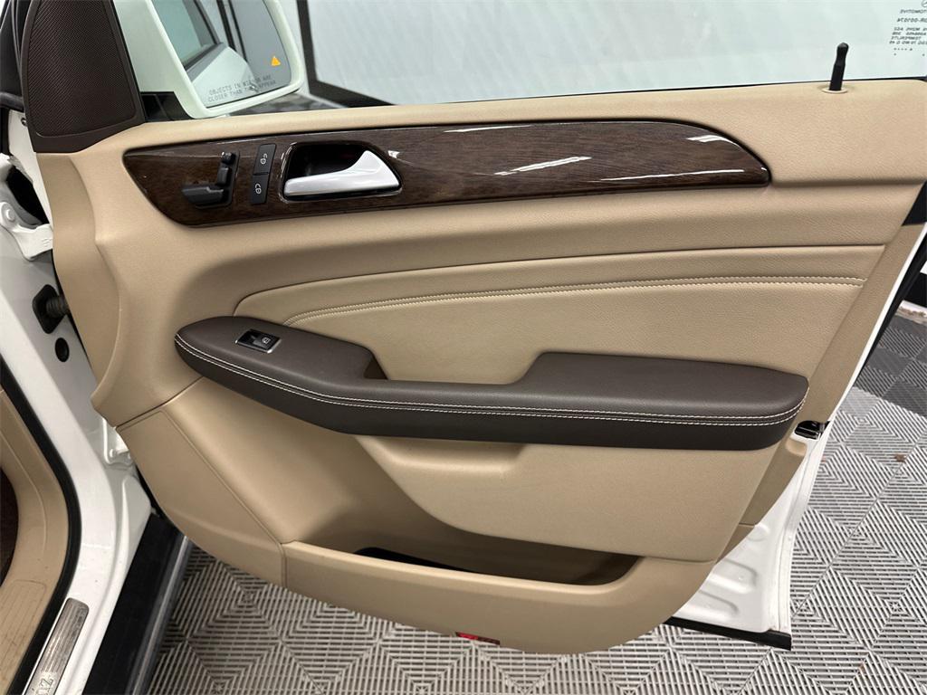 used 2015 Mercedes-Benz M-Class car, priced at $10,942