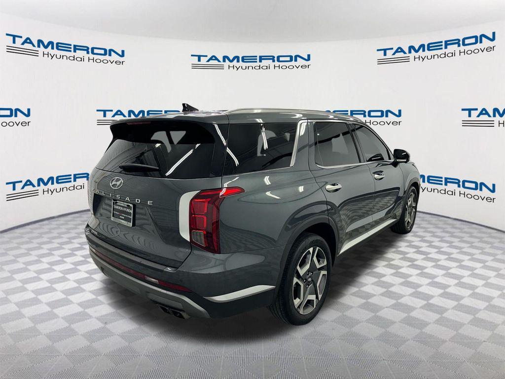 used 2025 Hyundai Palisade car, priced at $37,569