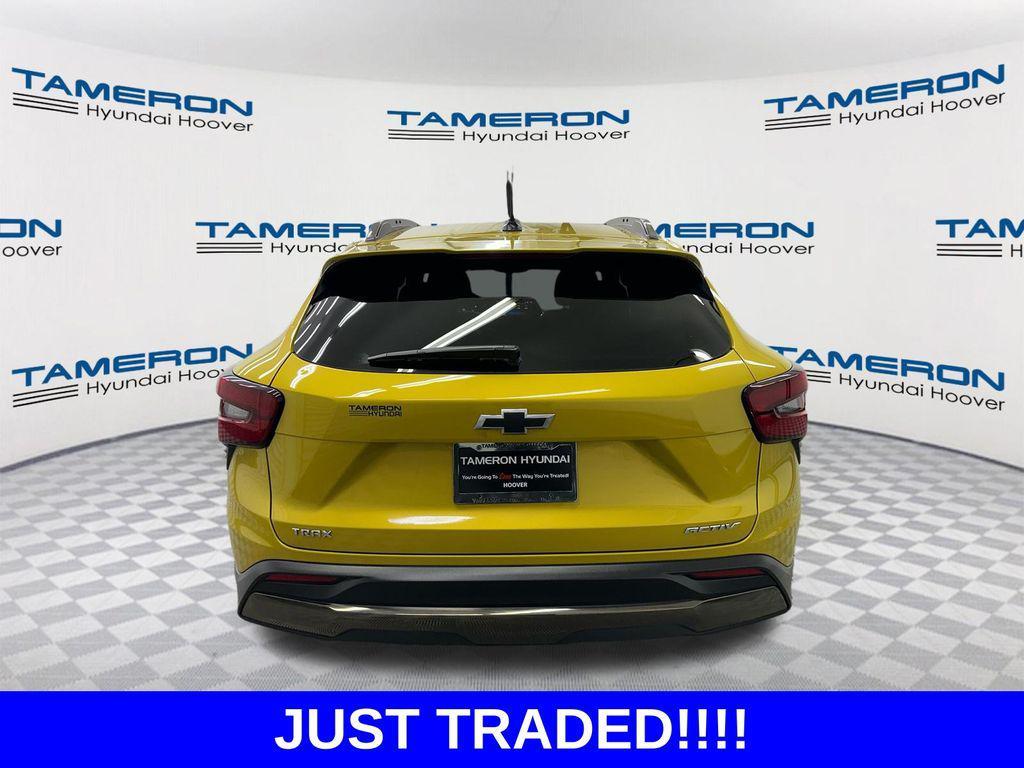 used 2024 Chevrolet Trax car, priced at $22,652