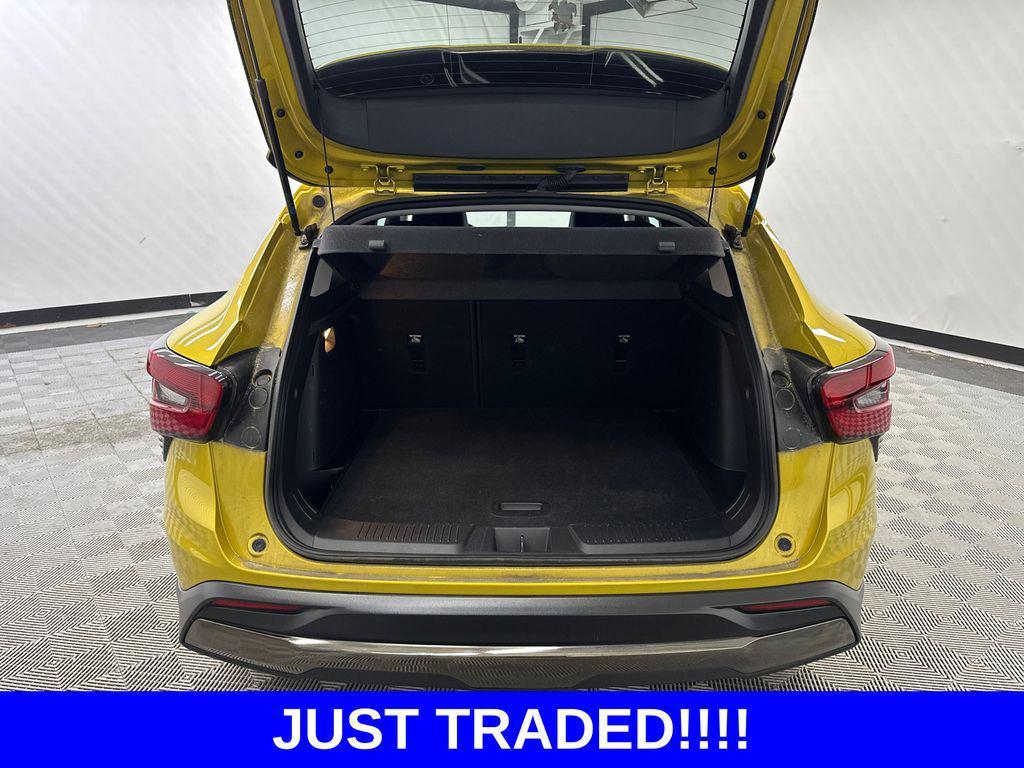 used 2024 Chevrolet Trax car, priced at $22,652