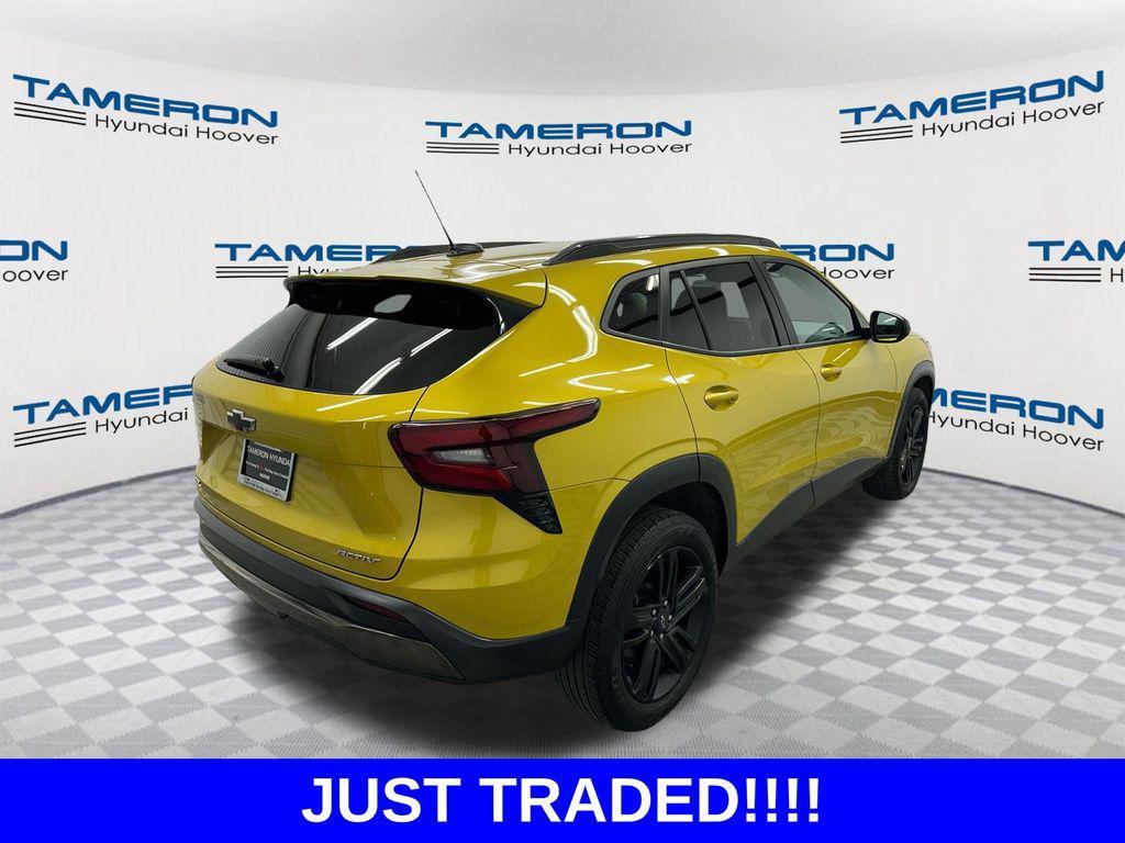 used 2024 Chevrolet Trax car, priced at $22,652