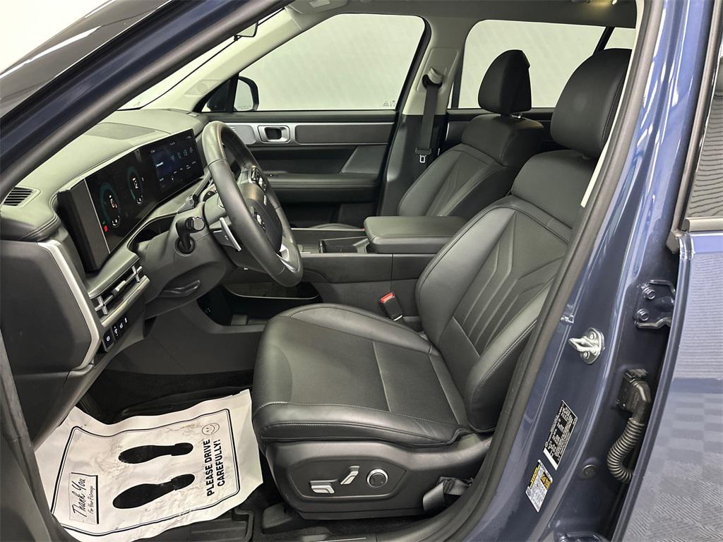 used 2025 Hyundai Santa Fe car, priced at $29,390