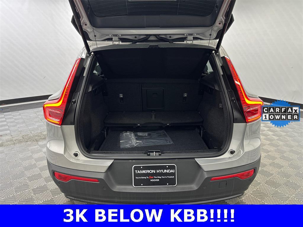 used 2025 Volvo XC40 car, priced at $31,697
