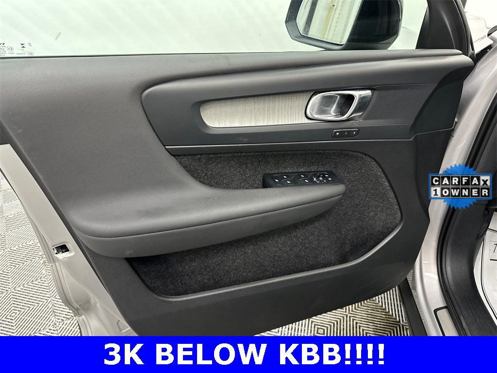 used 2025 Volvo XC40 car, priced at $31,697