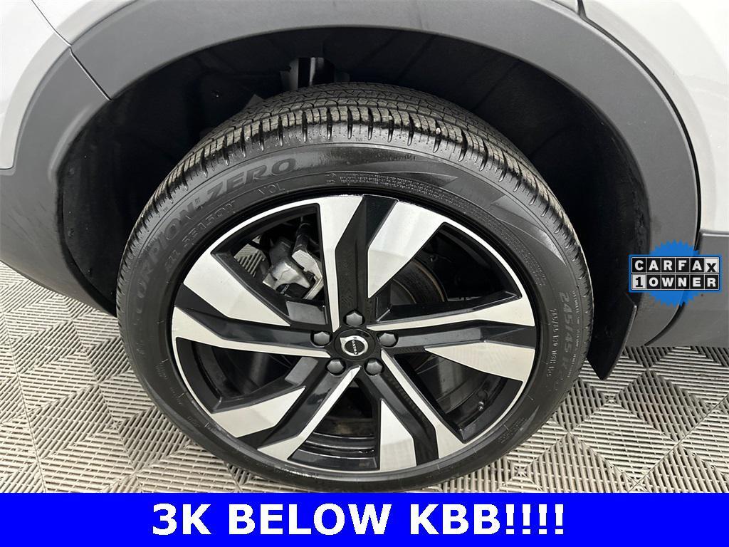 used 2025 Volvo XC40 car, priced at $31,697