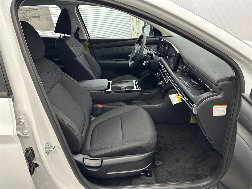 new 2026 Hyundai TUCSON Hybrid car, priced at $31,748