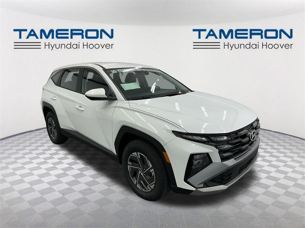 new 2026 Hyundai TUCSON Hybrid car, priced at $31,748