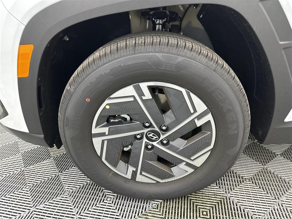 new 2026 Hyundai TUCSON Hybrid car, priced at $31,748