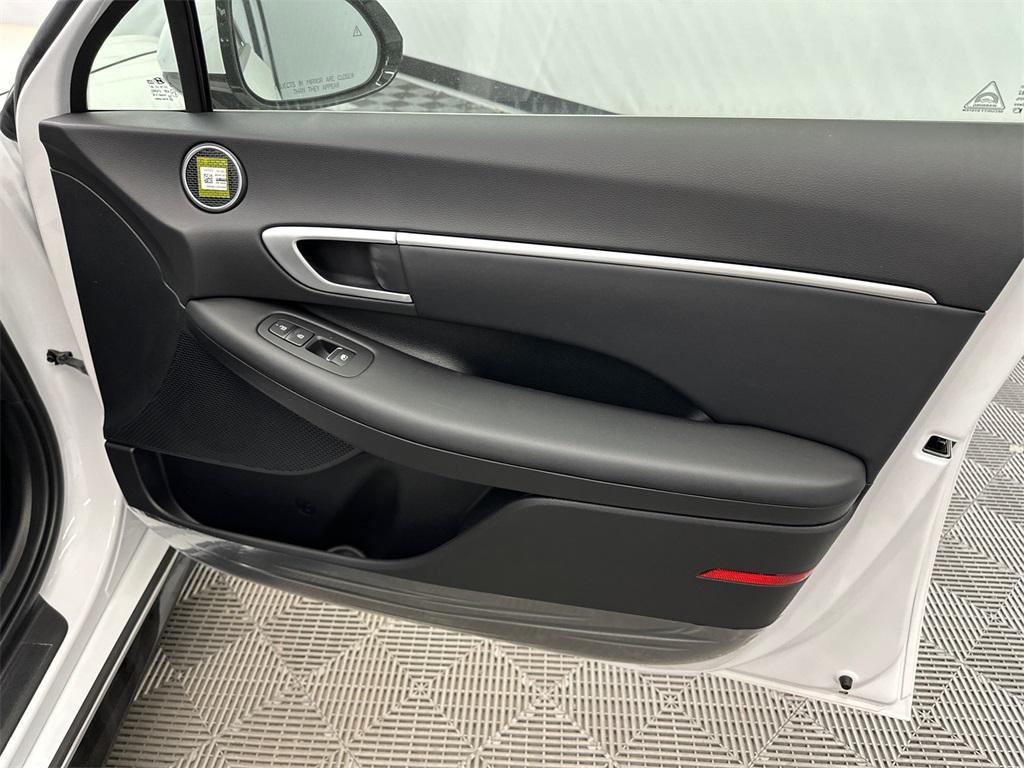 new 2025 Hyundai Sonata Hybrid car, priced at $29,791