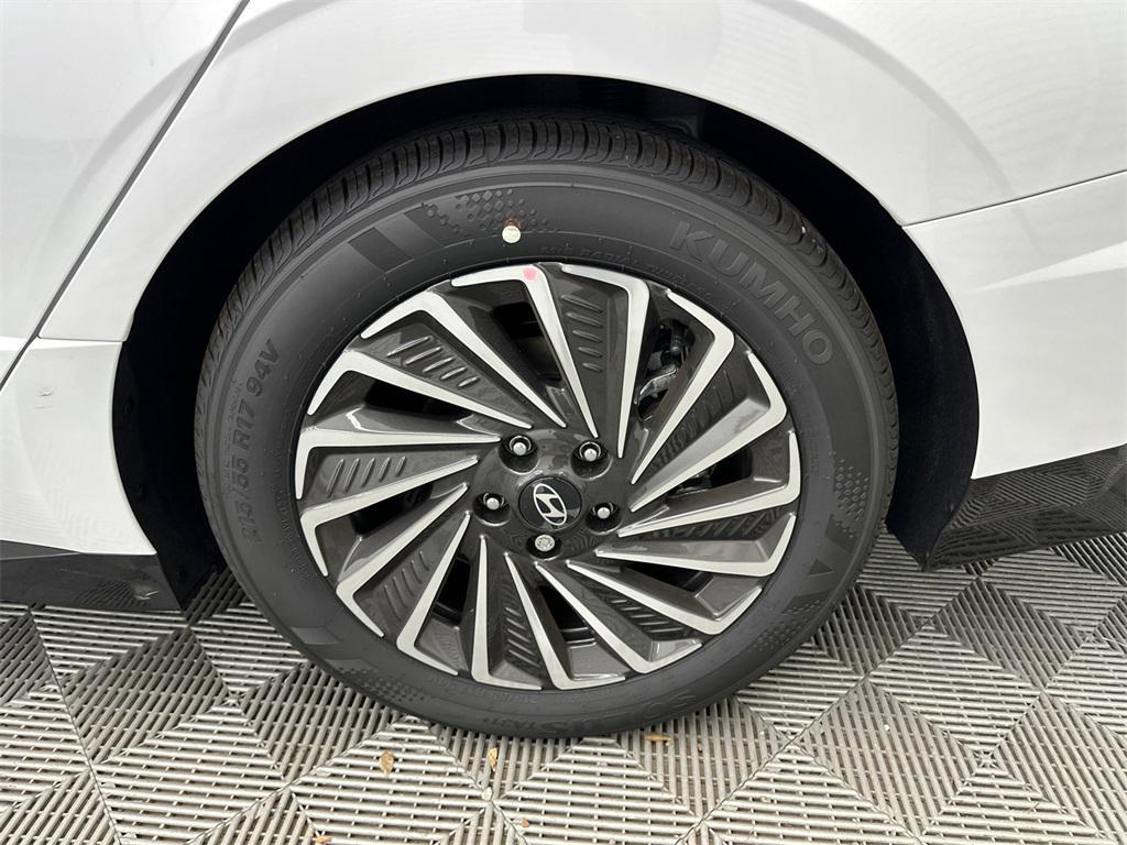 new 2025 Hyundai Sonata Hybrid car, priced at $29,791