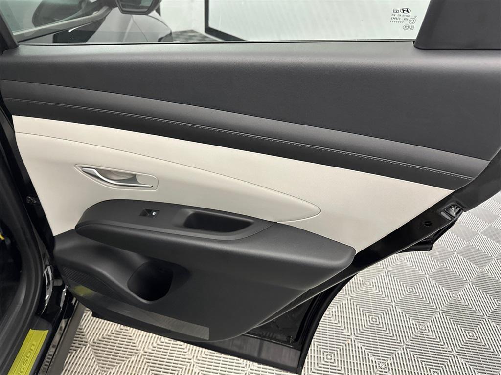 new 2026 Hyundai TUCSON Hybrid car, priced at $32,656