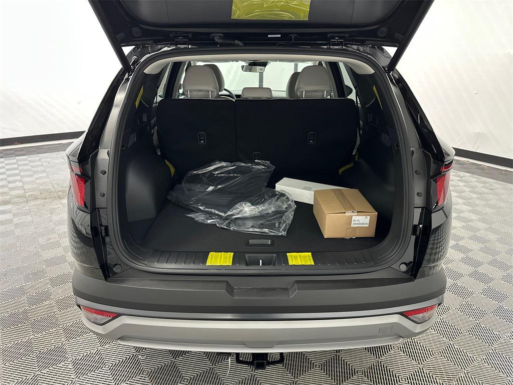 new 2026 Hyundai TUCSON Hybrid car, priced at $32,656