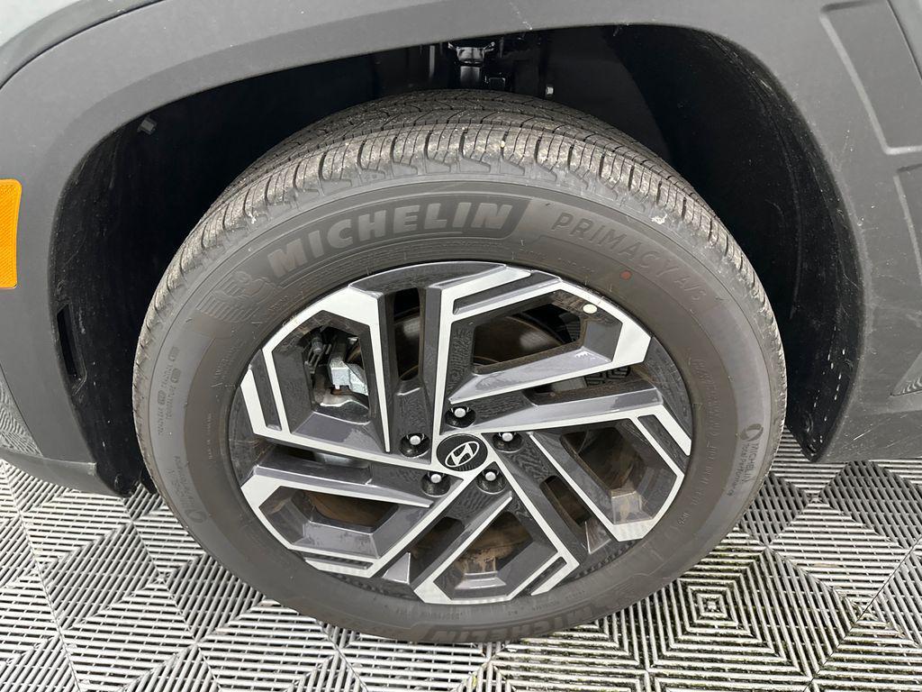 new 2026 Hyundai TUCSON Hybrid car, priced at $40,123