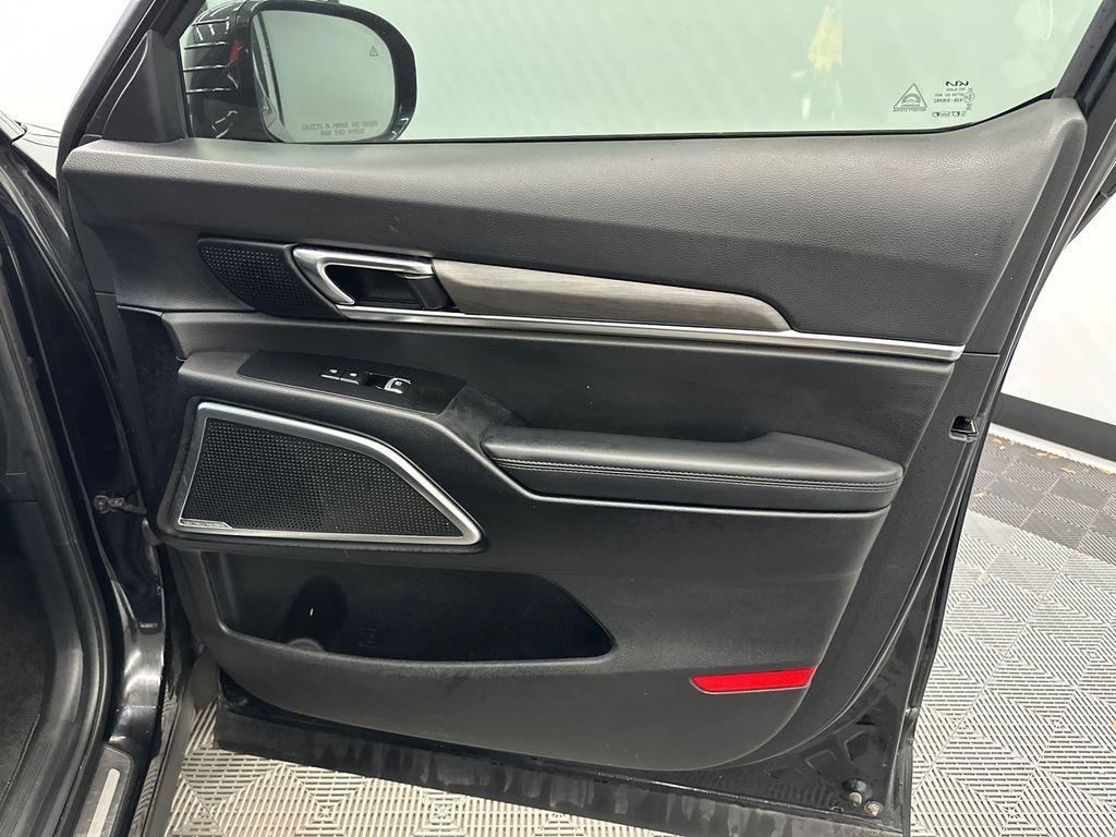 used 2024 Kia Telluride car, priced at $36,899