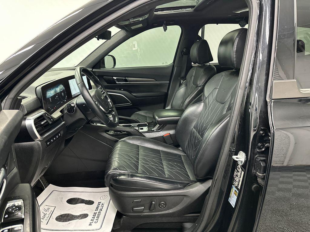 used 2024 Kia Telluride car, priced at $36,899