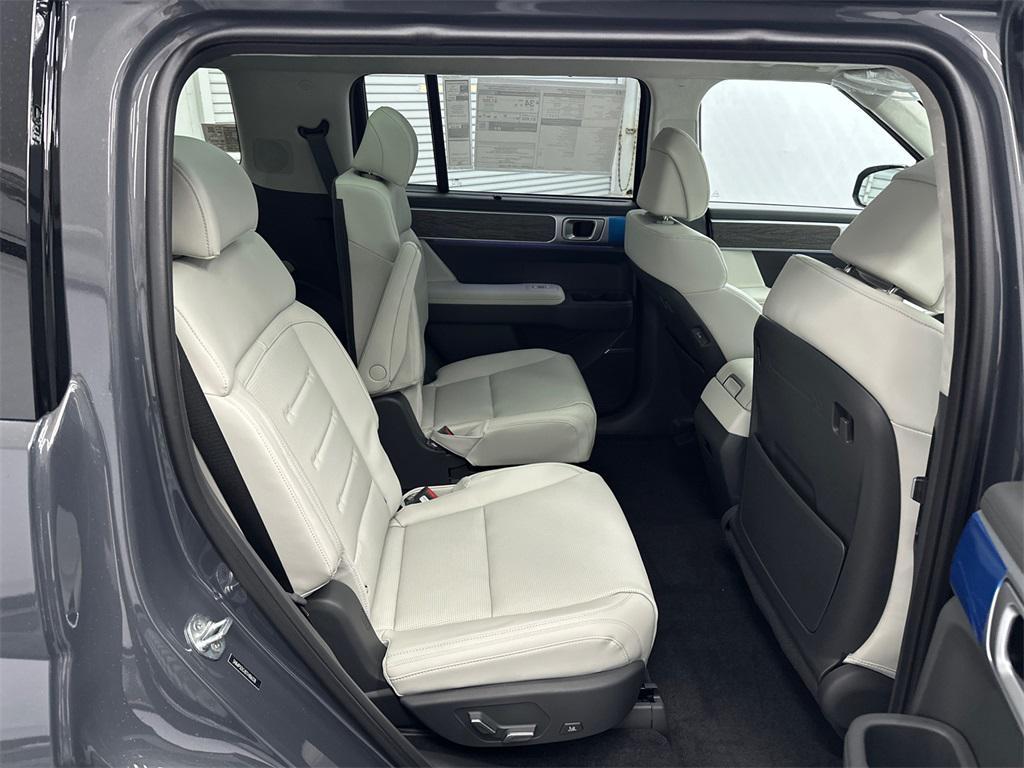 new 2026 Hyundai SANTA FE HEV car, priced at $47,170