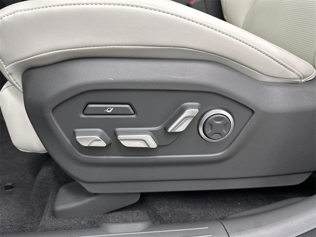 new 2026 Hyundai SANTA FE HEV car, priced at $47,170