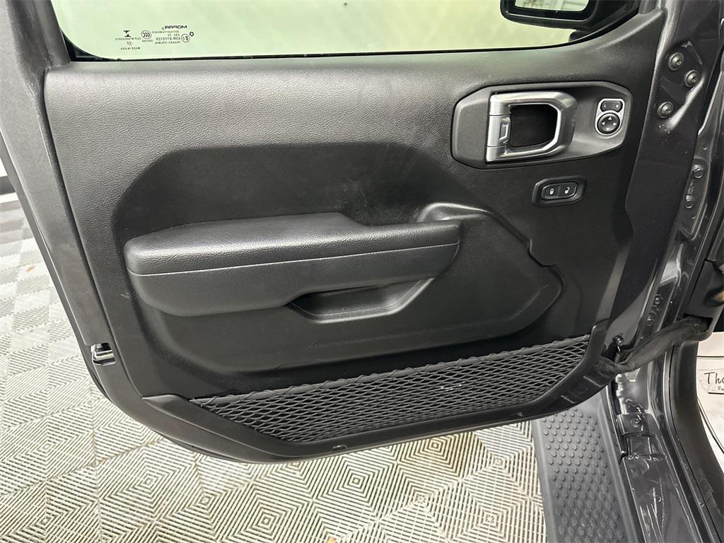 used 2022 Jeep Wrangler Unlimited car, priced at $35,891