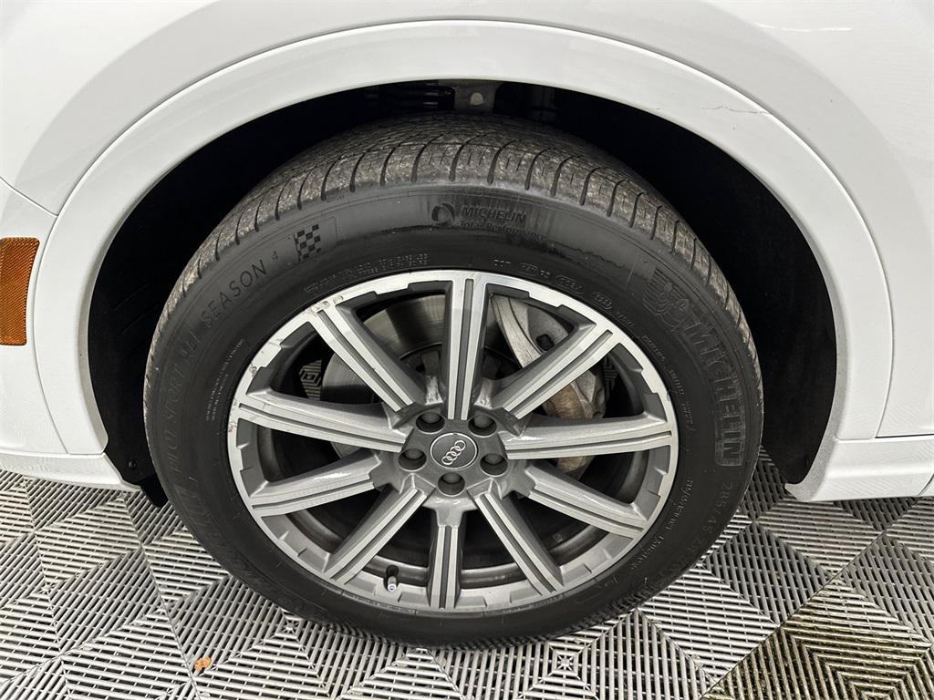 used 2018 Audi Q7 car, priced at $15,841