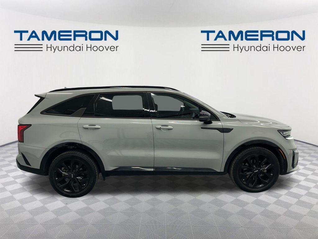 used 2023 Kia Sorento car, priced at $26,981