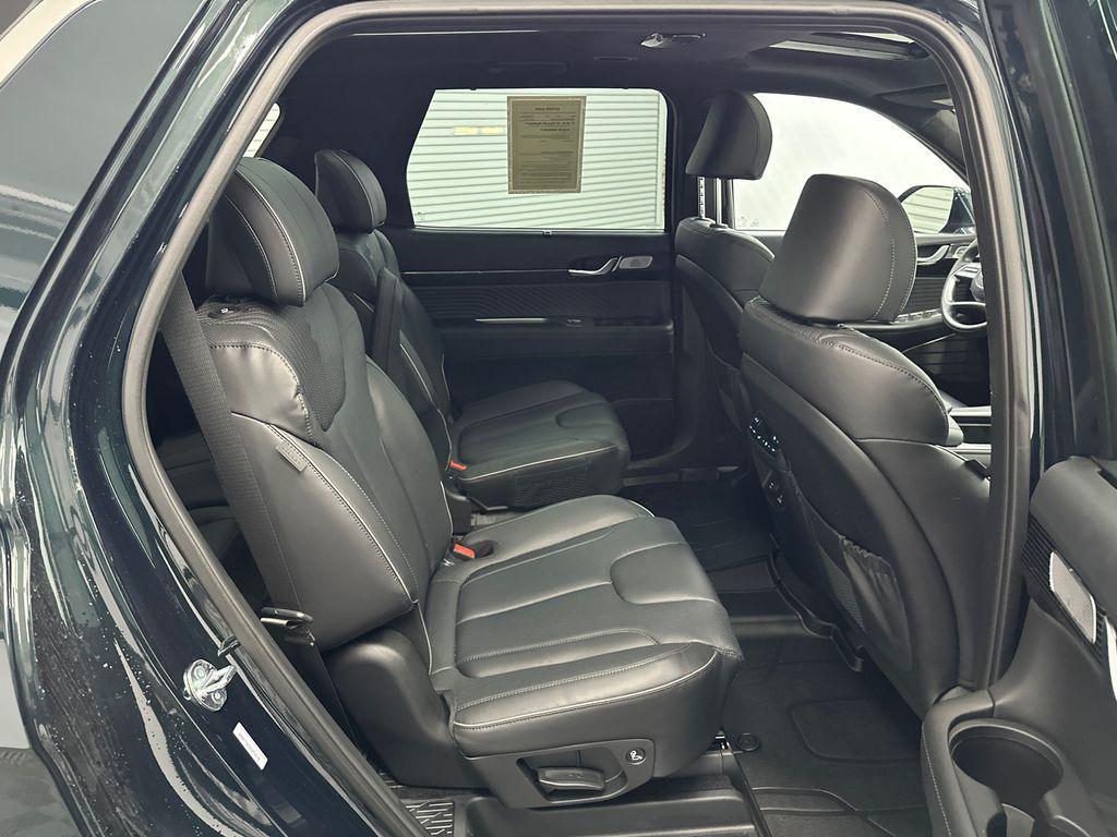 used 2025 Hyundai Palisade car, priced at $44,711