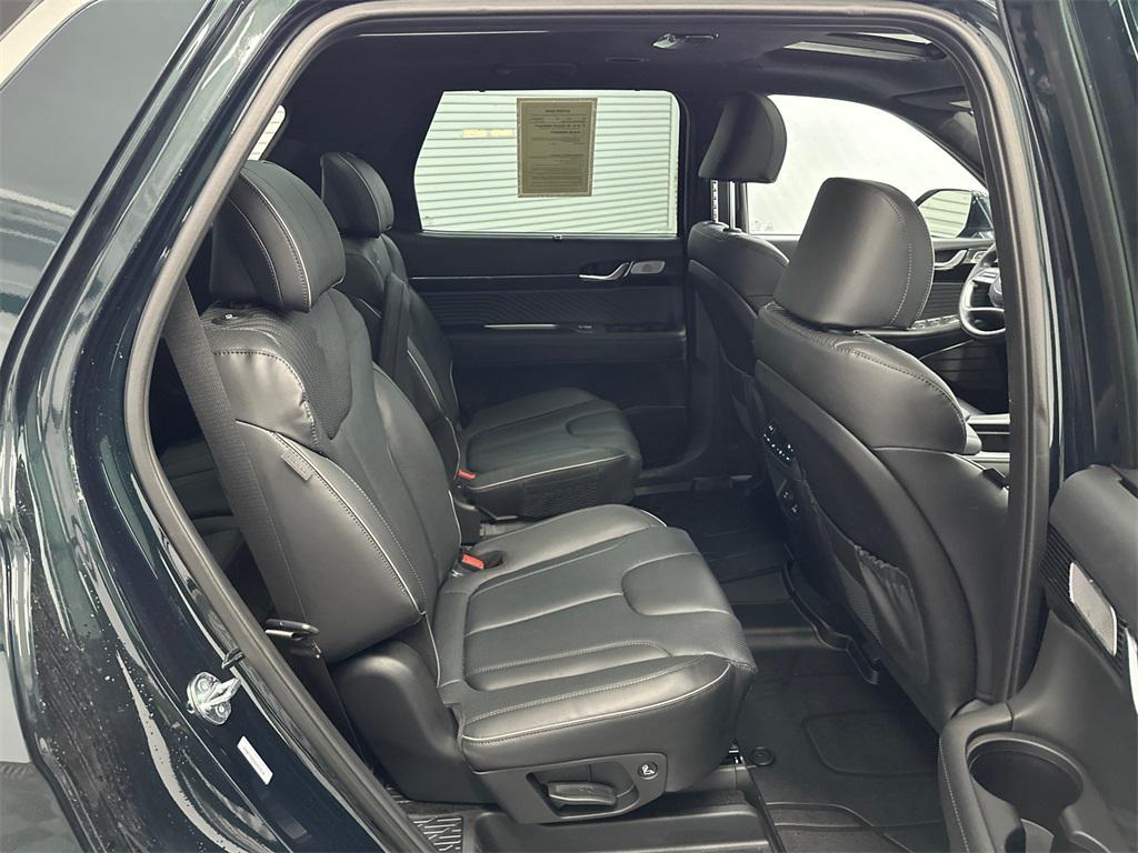used 2025 Hyundai Palisade car, priced at $44,711