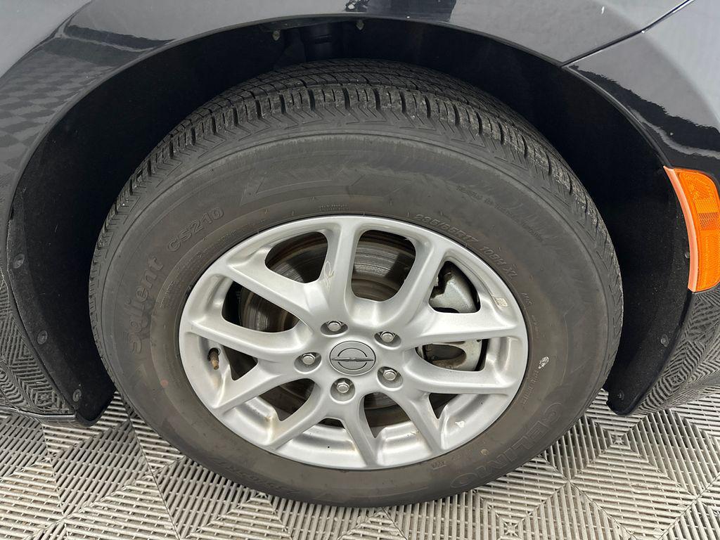 used 2023 Chrysler Pacifica car, priced at $21,495