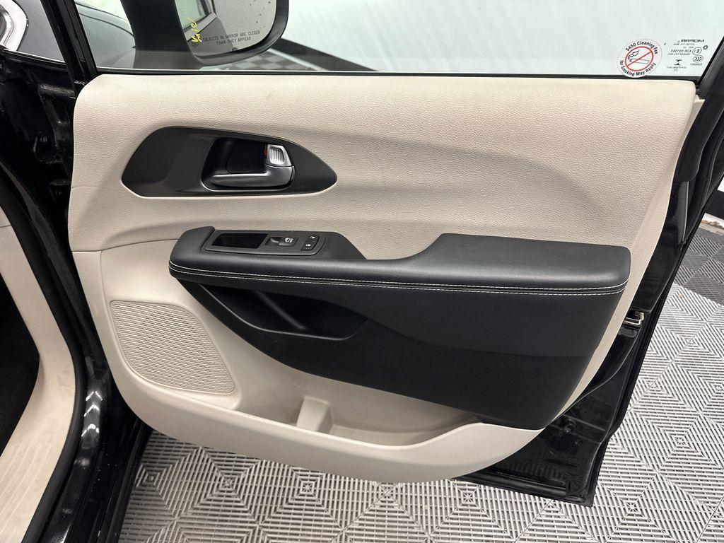 used 2023 Chrysler Pacifica car, priced at $21,495